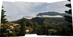 Mount Kinabalu hotellialueelta katsottuna